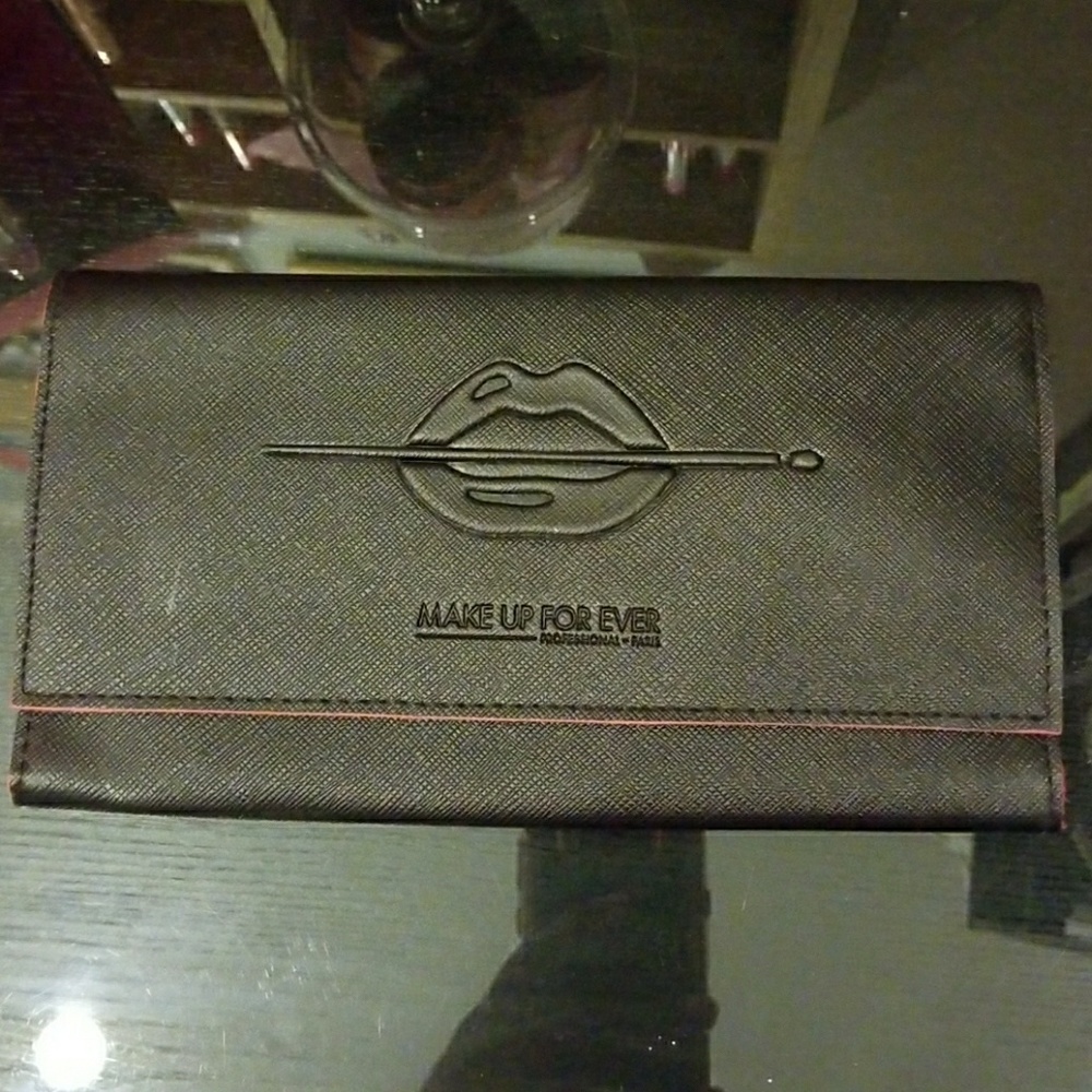 Limited edition Personal Brush Holder